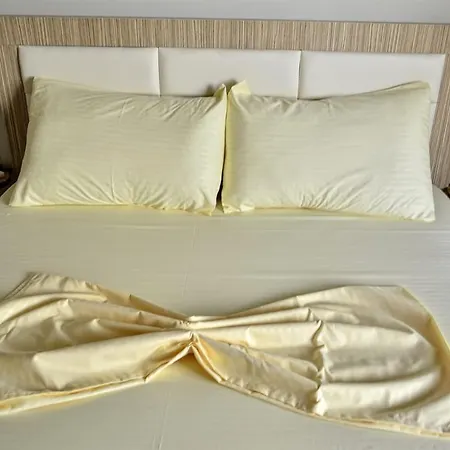 Hydra Apartaments Sarande *