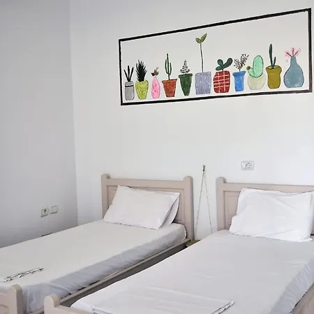Hydra Apartaments Sarande *